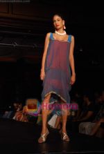 Model walk the ramp for Rahul Gunjan at Day 2 Blenders Tour fashion show on 4th Spt 2010 (43).JPG
